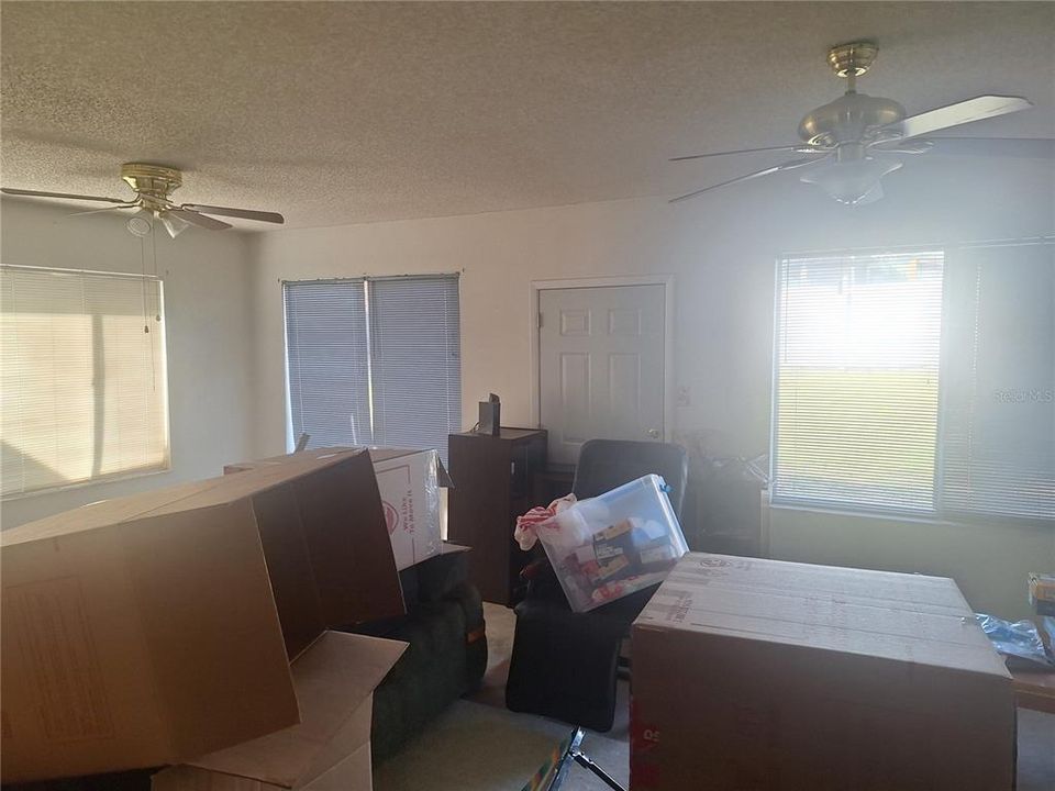 For Sale: $289,000 (2 beds, 2 baths, 1457 Square Feet)