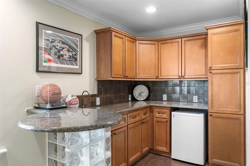 For Sale: $1,650,000 (3 beds, 3 baths, 2934 Square Feet)