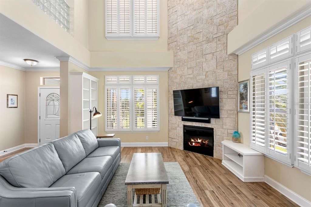 For Sale: $1,650,000 (3 beds, 3 baths, 2934 Square Feet)