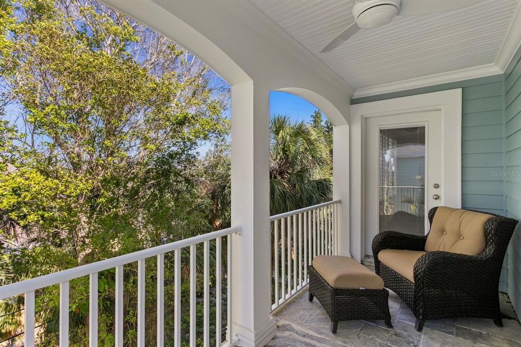 For Sale: $1,650,000 (3 beds, 3 baths, 2934 Square Feet)