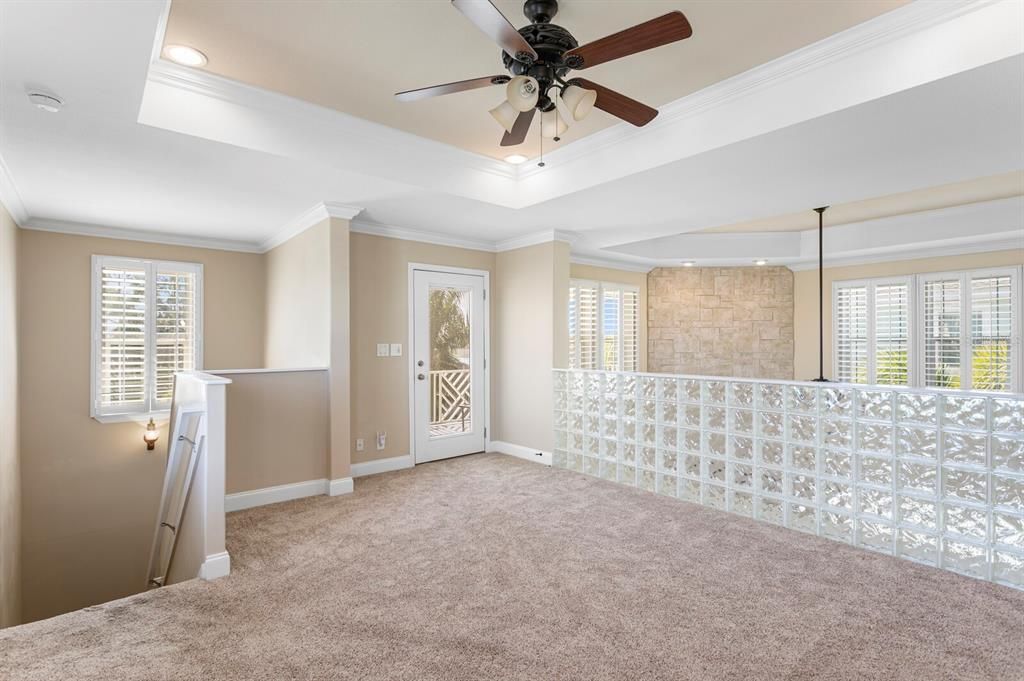 For Sale: $1,650,000 (3 beds, 3 baths, 2934 Square Feet)