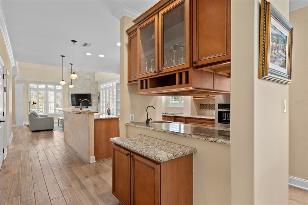 For Sale: $1,650,000 (3 beds, 3 baths, 2934 Square Feet)