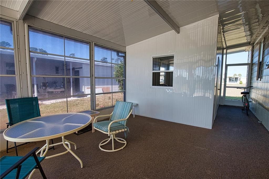 For Rent: $2,500 (2 beds, 2 baths, 1242 Square Feet)