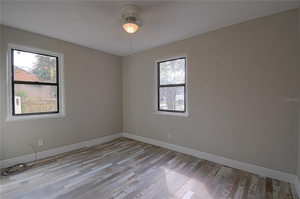 На продажу: $375,000 (3 спален, 2 ванн, 1668 Квадратных фут)