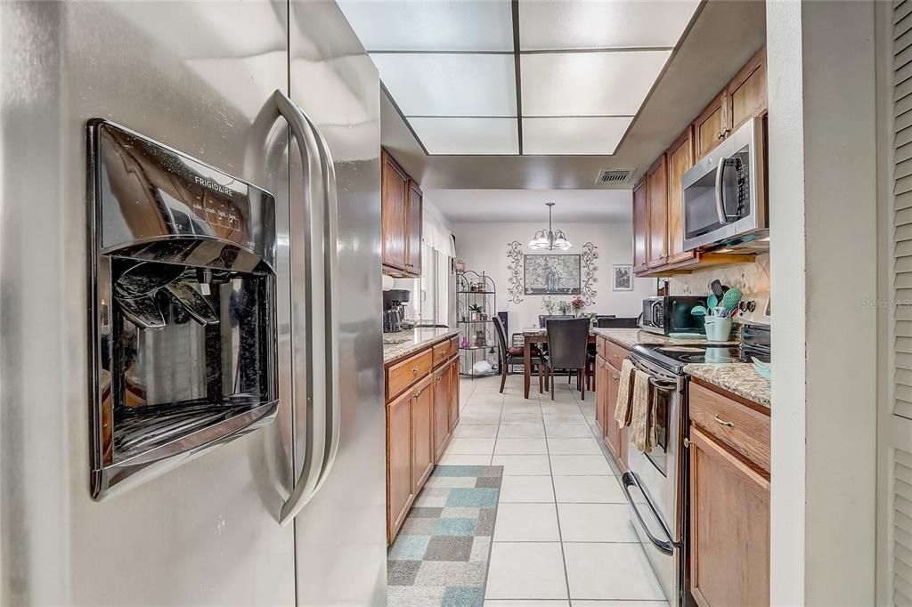 合同活跃: $315,000 (3 贝兹, 2 浴室, 1118 平方英尺)