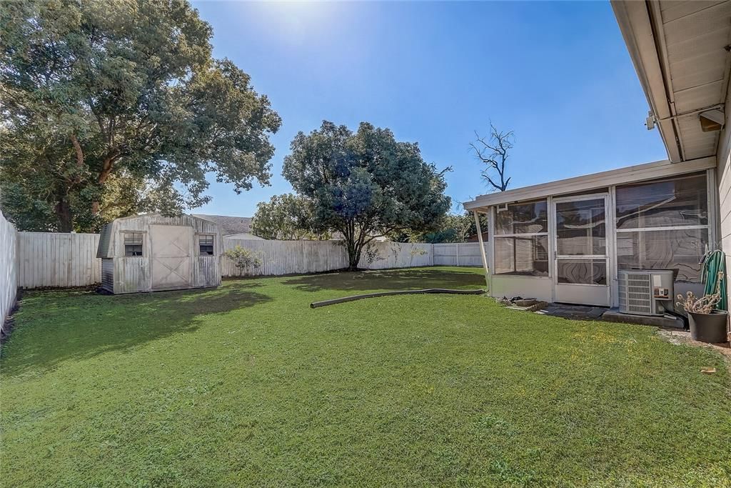 合同活跃: $315,000 (3 贝兹, 2 浴室, 1118 平方英尺)