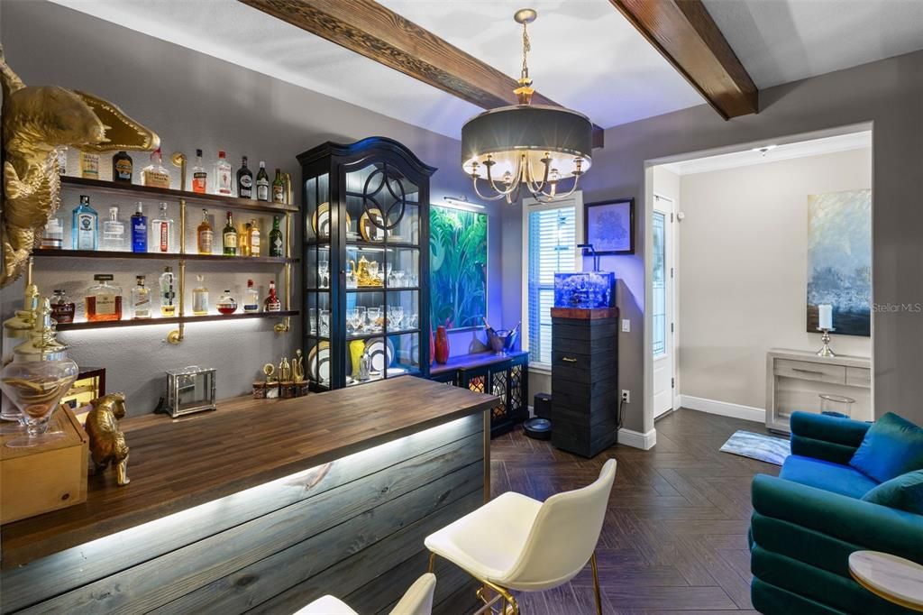 待售: $1,100,000 (6 贝兹, 5 浴室, 3460 平方英尺)