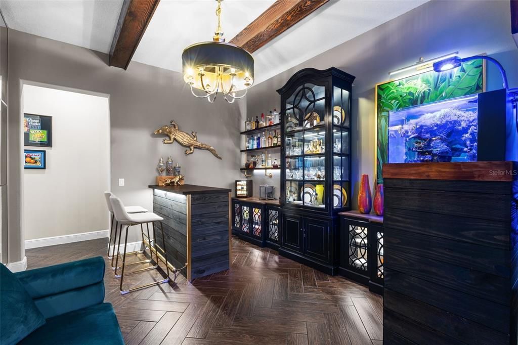 待售: $1,100,000 (6 贝兹, 5 浴室, 3460 平方英尺)