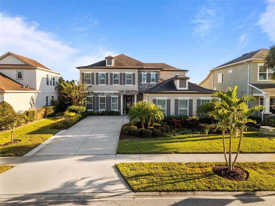 待售: $1,100,000 (6 贝兹, 5 浴室, 3460 平方英尺)