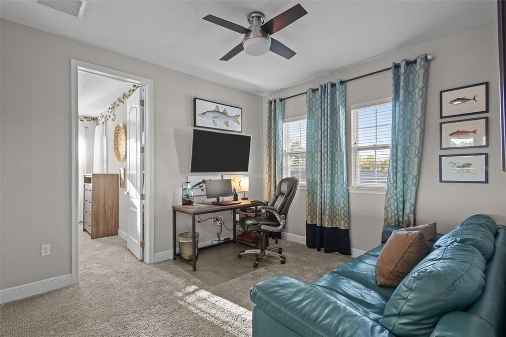 待售: $1,100,000 (6 贝兹, 5 浴室, 3460 平方英尺)