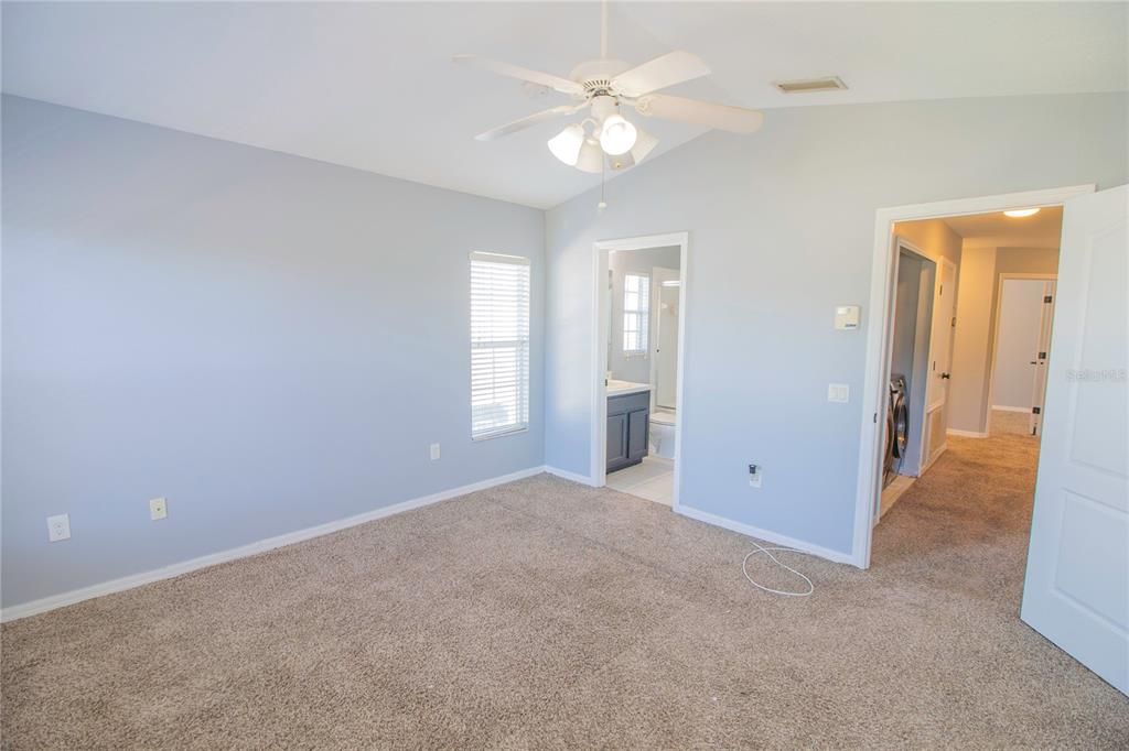 For Rent: $2,200 (4 beds, 3 baths, 1576 Square Feet)