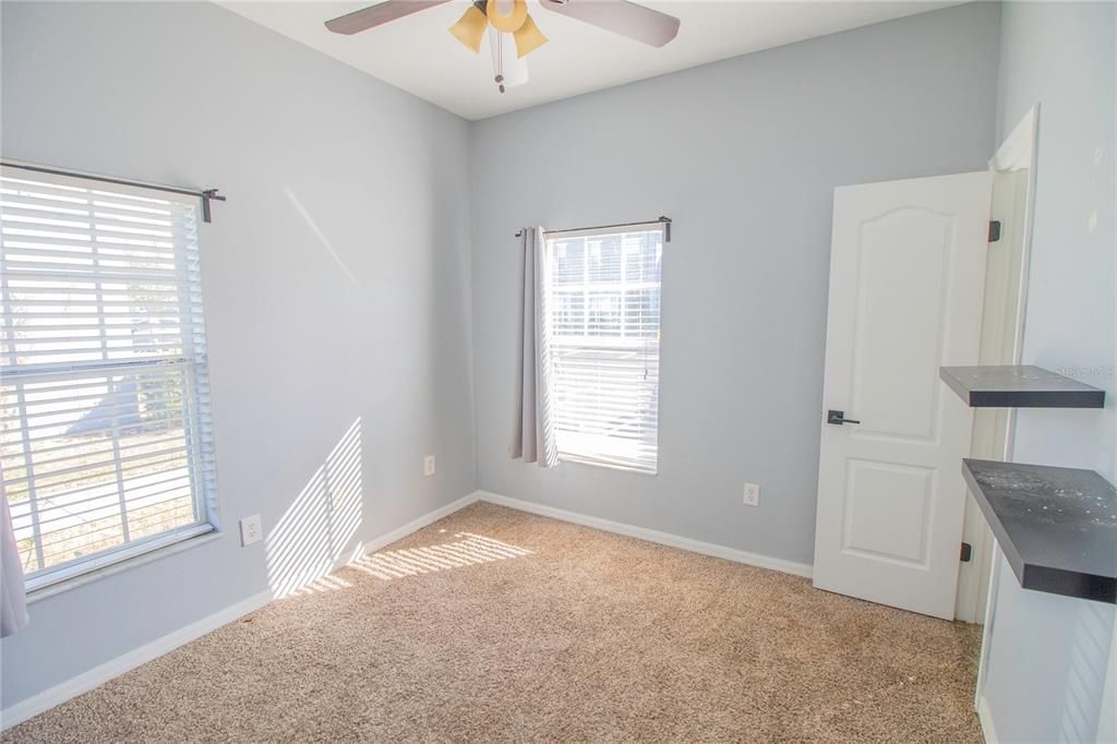 For Rent: $2,200 (4 beds, 3 baths, 1576 Square Feet)