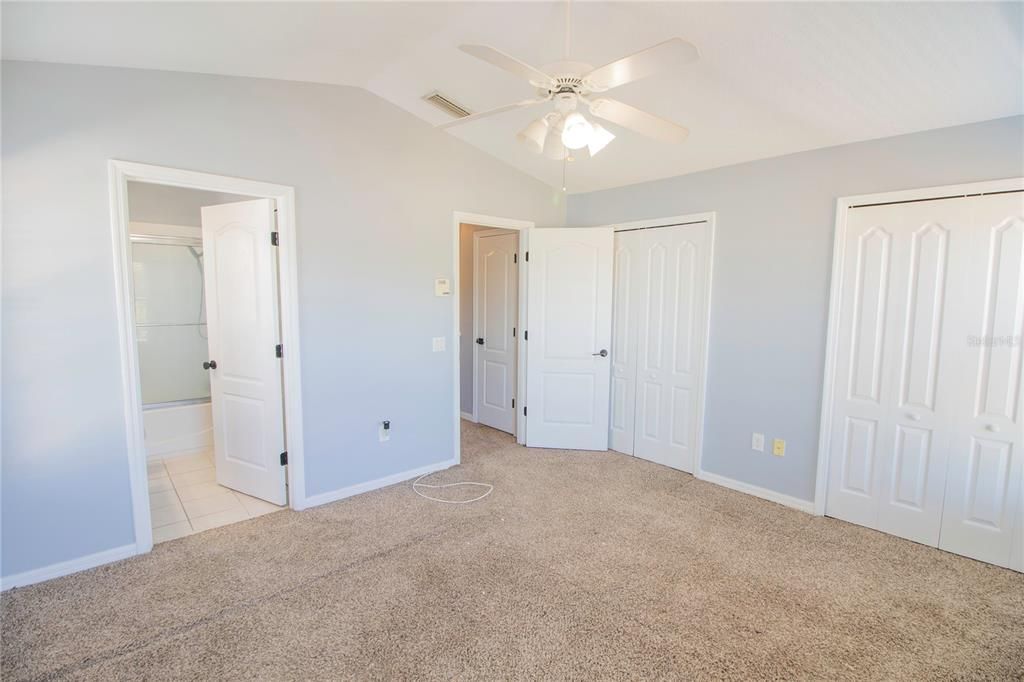 For Rent: $2,200 (4 beds, 3 baths, 1576 Square Feet)