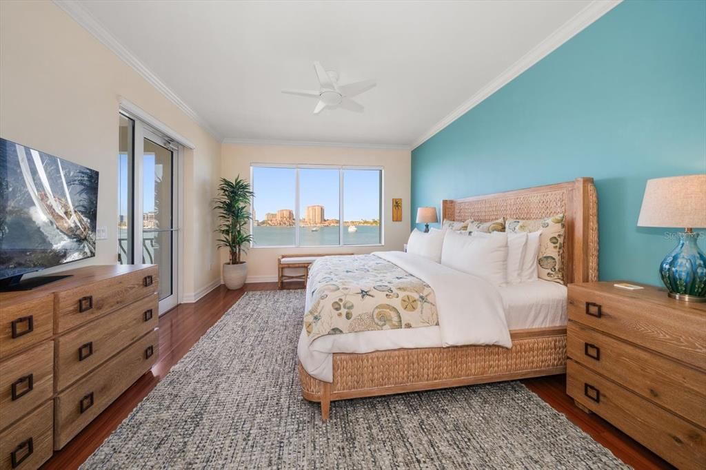 For Sale: $1,230,000 (3 beds, 2 baths, 1828 Square Feet)