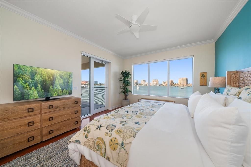 For Sale: $1,230,000 (3 beds, 2 baths, 1828 Square Feet)