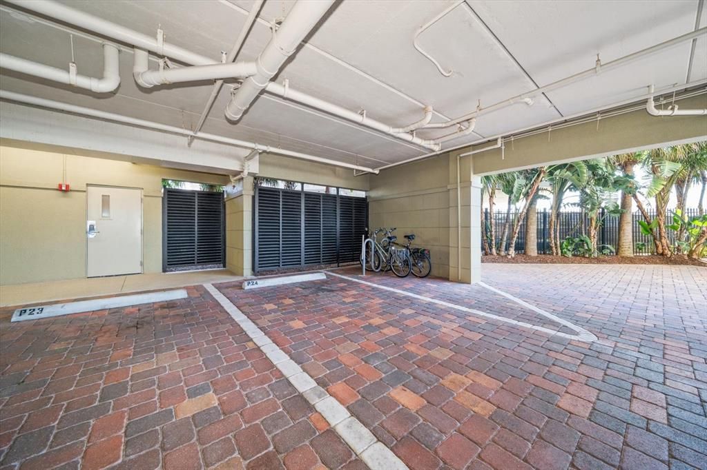 For Sale: $1,230,000 (3 beds, 2 baths, 1828 Square Feet)