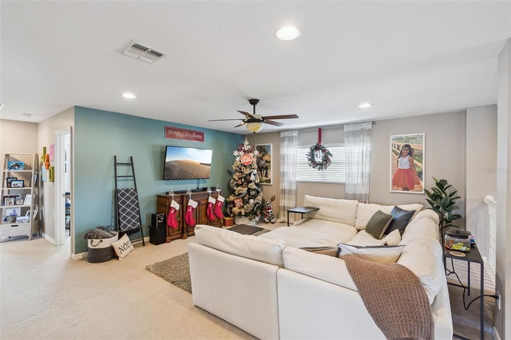 For Sale: $844,900 (5 beds, 4 baths, 3459 Square Feet)