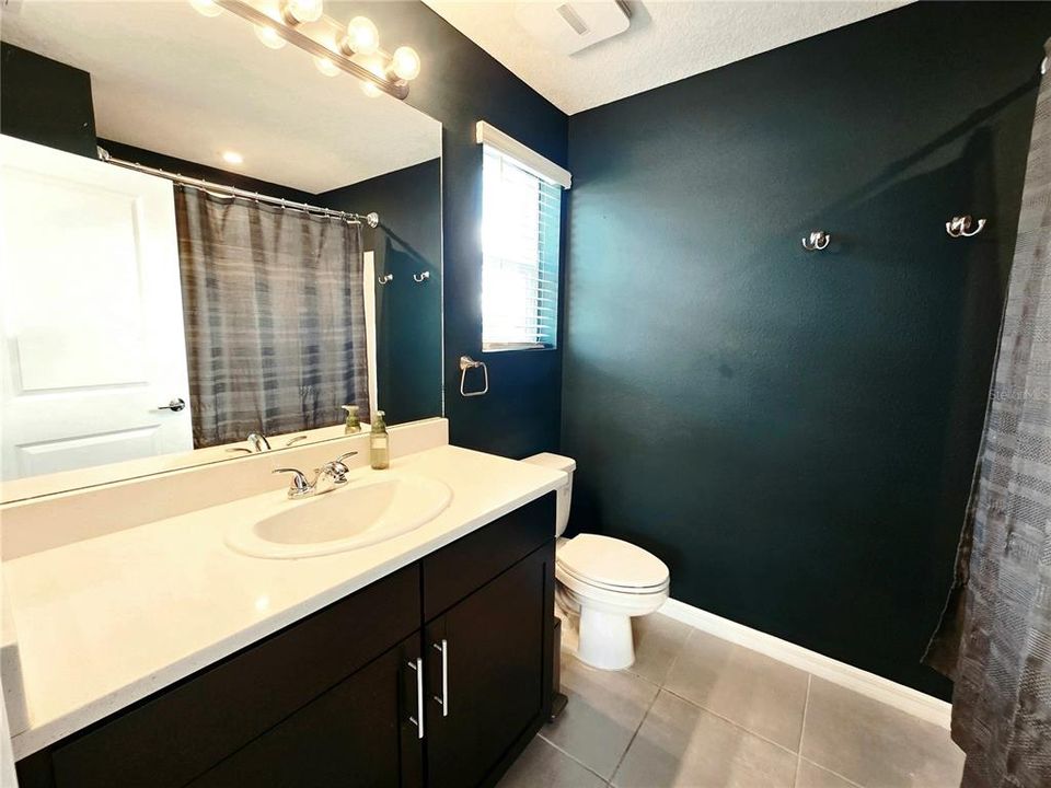 For Sale: $270,000 (2 beds, 2 baths, 1235 Square Feet)