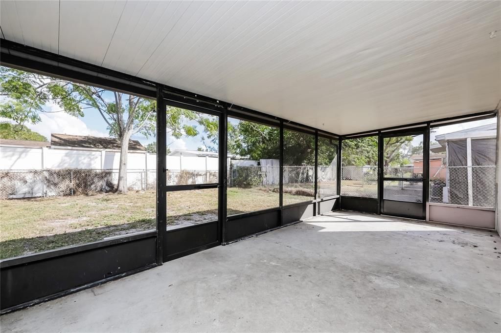Active With Contract: $309,000 (4 beds, 2 baths, 1280 Square Feet)
