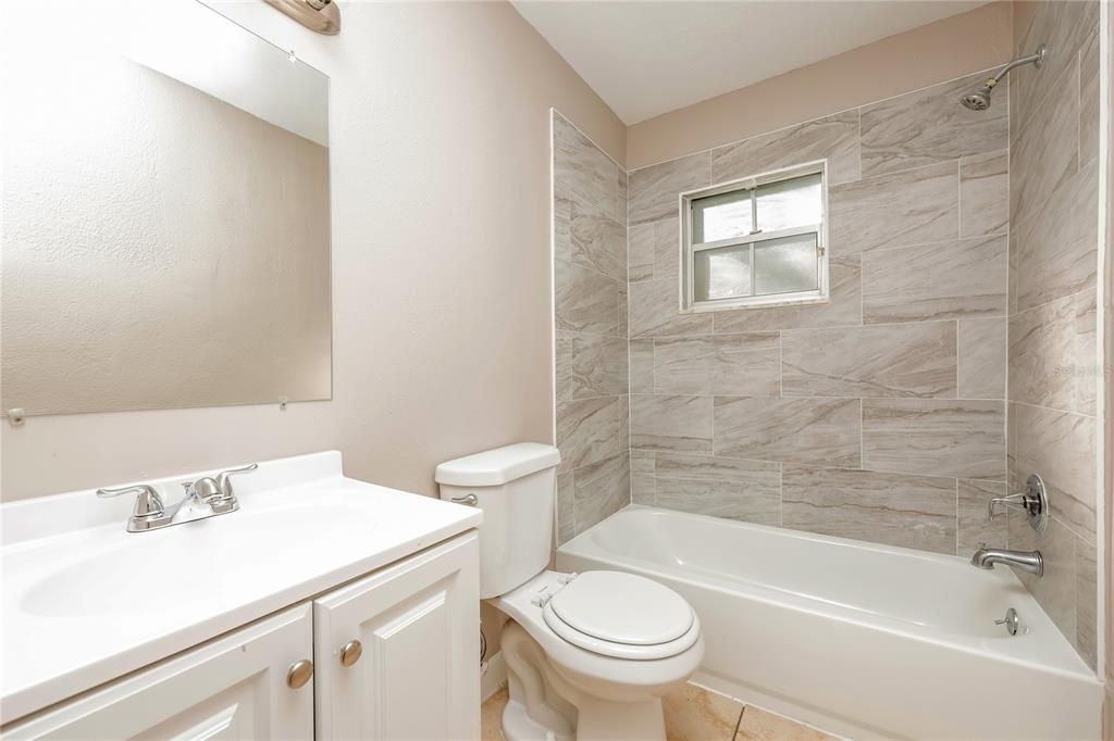 Active With Contract: $309,000 (4 beds, 2 baths, 1280 Square Feet)