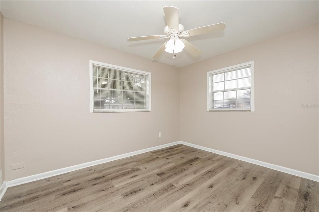 Active With Contract: $309,000 (4 beds, 2 baths, 1280 Square Feet)
