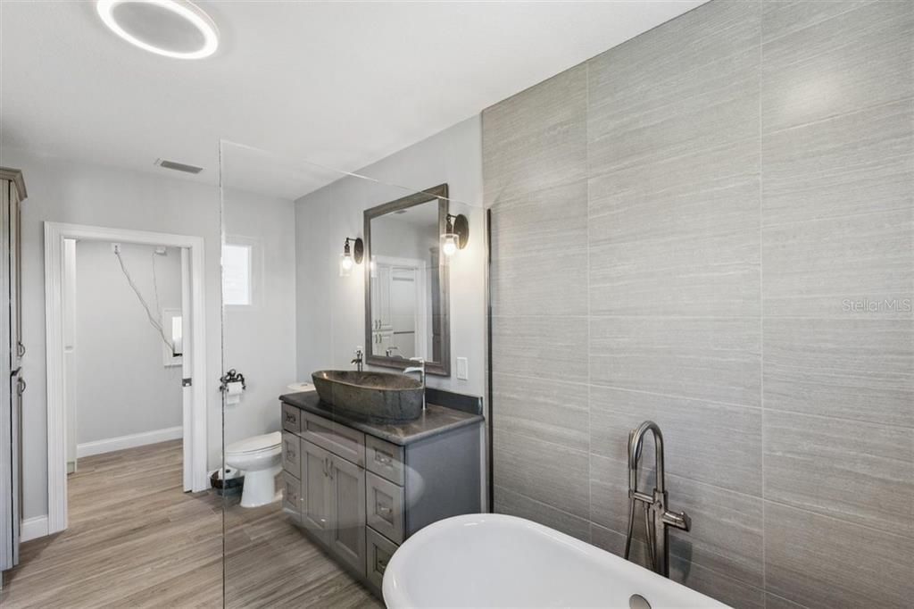 En Venta: $1,650,000 (4 camas, 3 baños, 3226 Pies cuadrados)