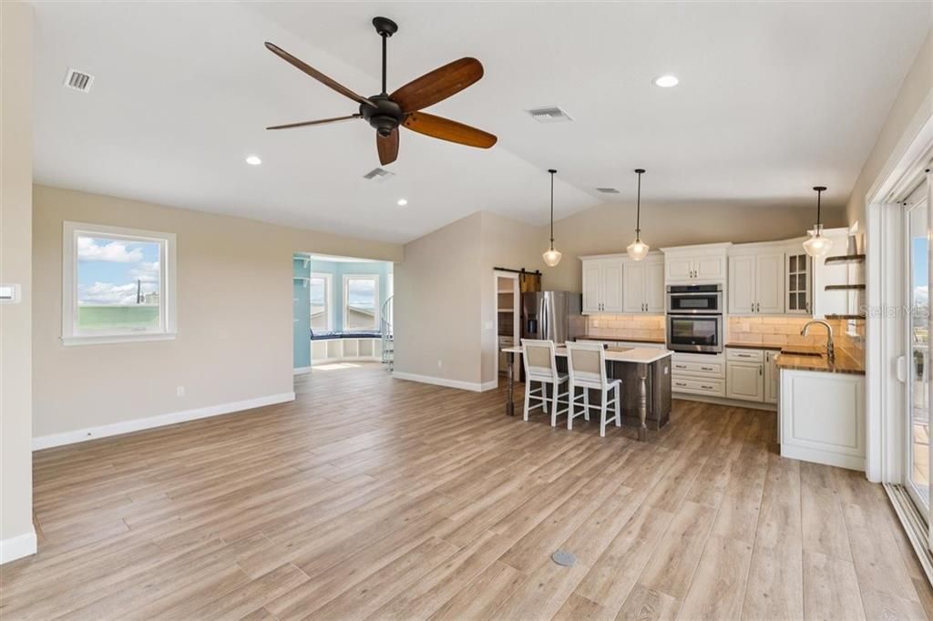 En Venta: $1,650,000 (4 camas, 3 baños, 3226 Pies cuadrados)