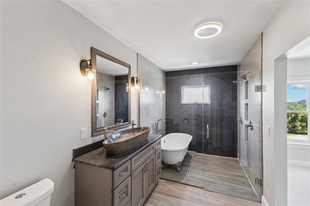 En Venta: $1,650,000 (4 camas, 3 baños, 3226 Pies cuadrados)