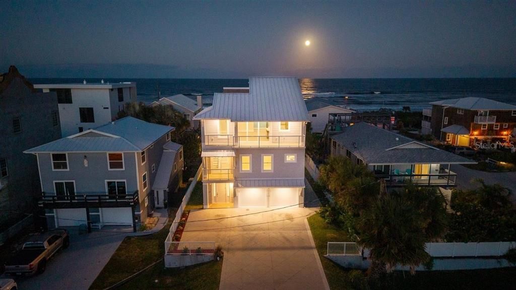 En Venta: $1,650,000 (4 camas, 3 baños, 3226 Pies cuadrados)