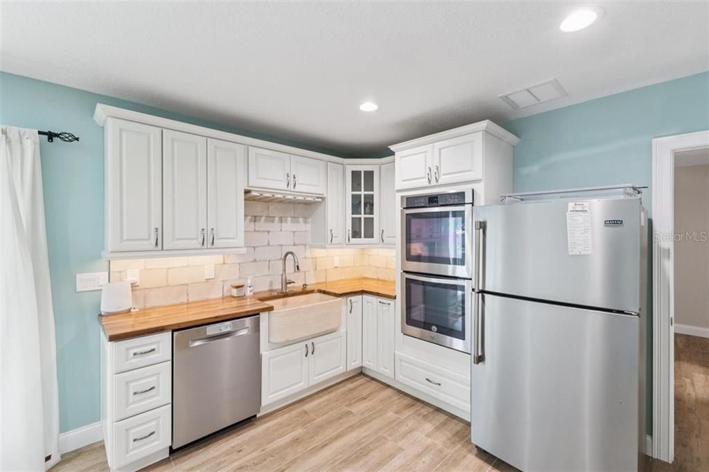 En Venta: $1,650,000 (4 camas, 3 baños, 3226 Pies cuadrados)