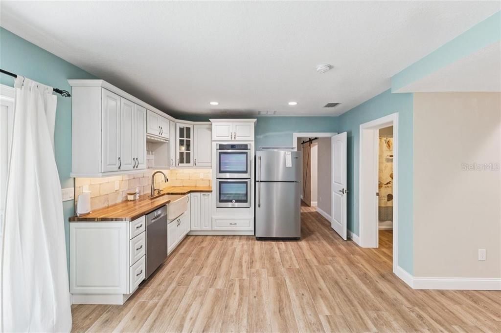 En Venta: $1,650,000 (4 camas, 3 baños, 3226 Pies cuadrados)