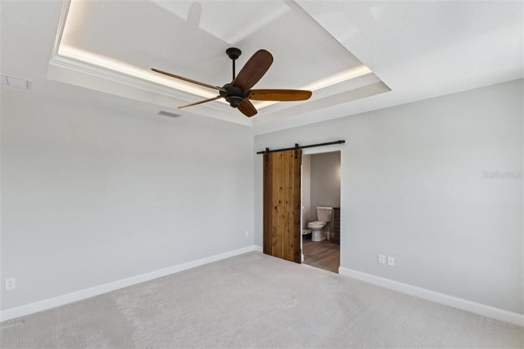 En Venta: $1,650,000 (4 camas, 3 baños, 3226 Pies cuadrados)