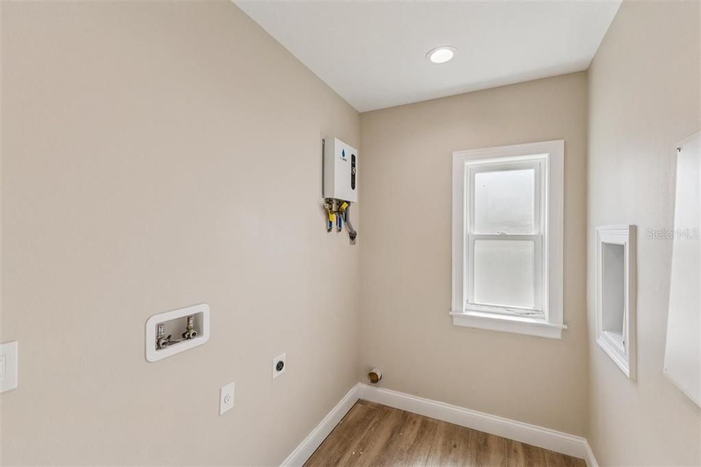 En Venta: $1,650,000 (4 camas, 3 baños, 3226 Pies cuadrados)