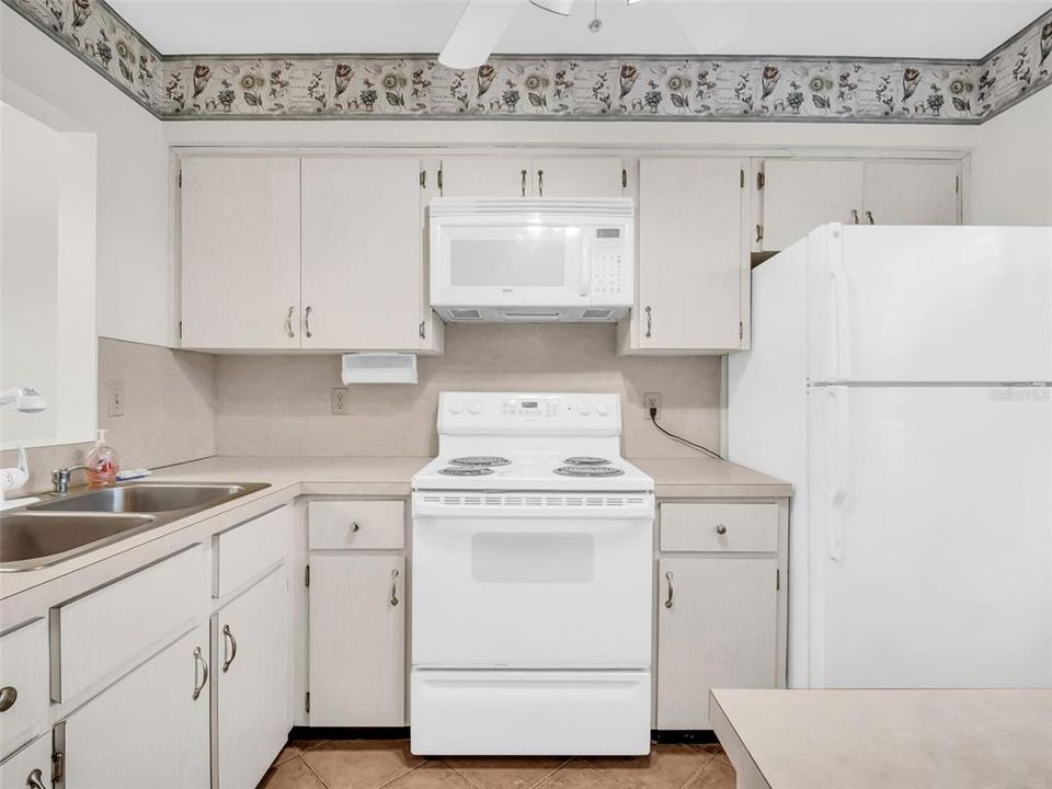 En Venta: $159,000 (2 camas, 2 baños, 806 Pies cuadrados)