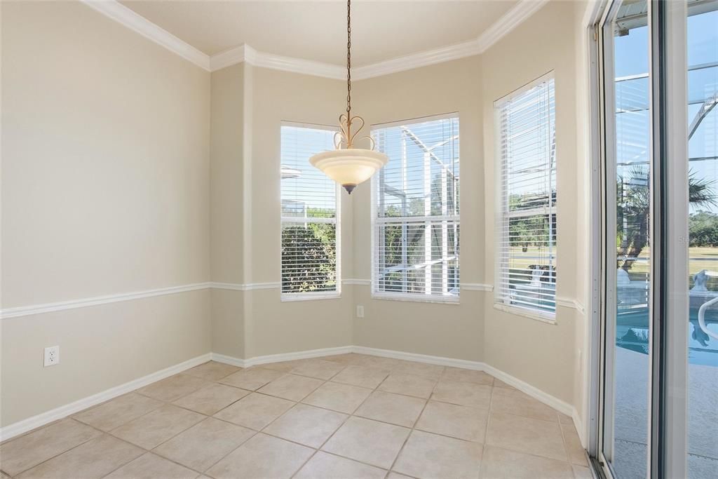 For Sale: $335,000 (3 beds, 2 baths, 1751 Square Feet)