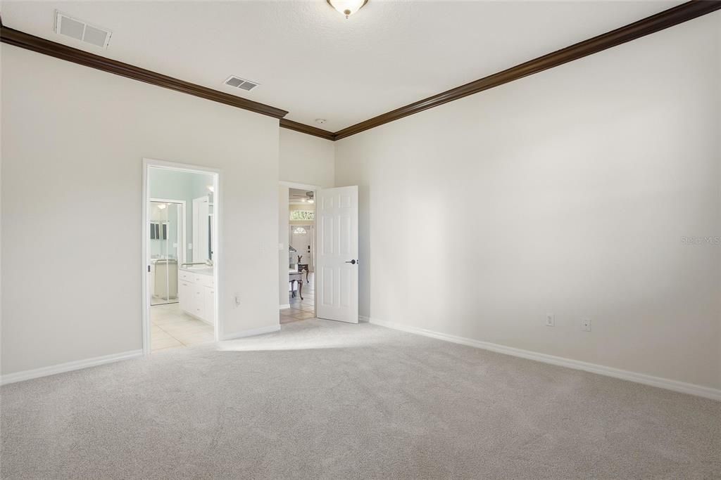 For Sale: $335,000 (3 beds, 2 baths, 1751 Square Feet)