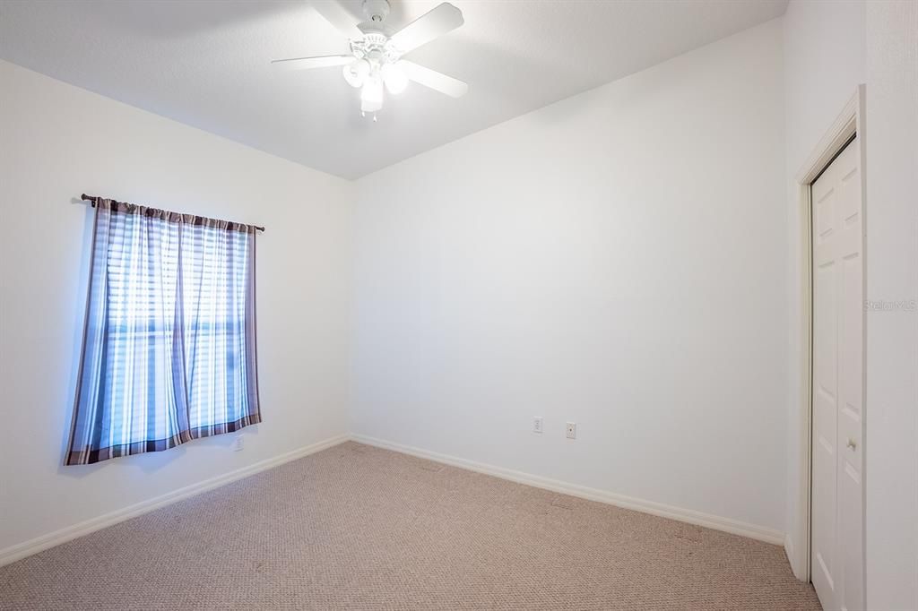 待售: $265,000 (3 贝兹, 2 浴室, 1377 平方英尺)