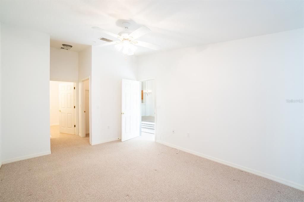 待售: $265,000 (3 贝兹, 2 浴室, 1377 平方英尺)