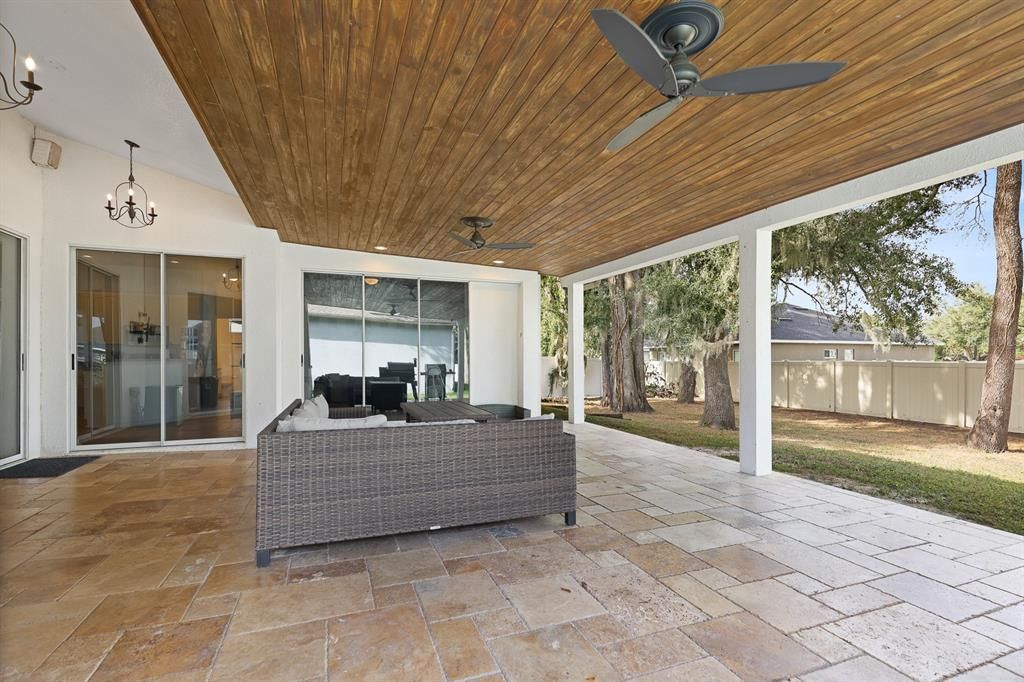 待售: $425,000 (3 贝兹, 2 浴室, 1943 平方英尺)