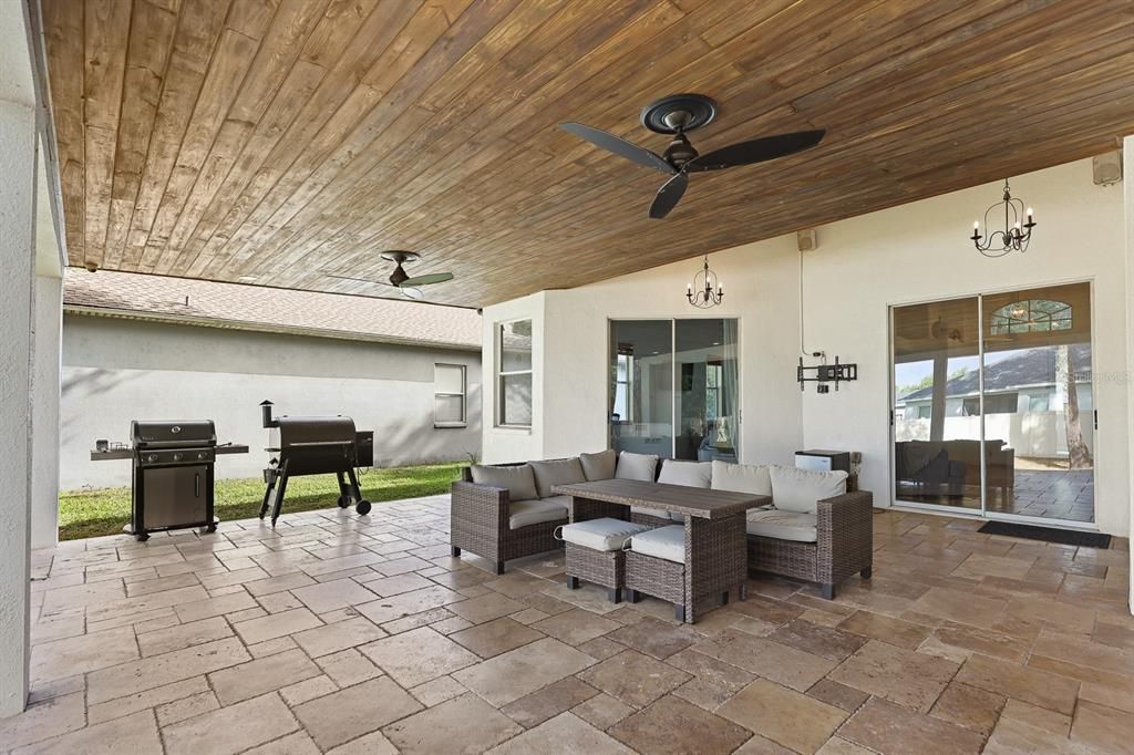 待售: $425,000 (3 贝兹, 2 浴室, 1943 平方英尺)