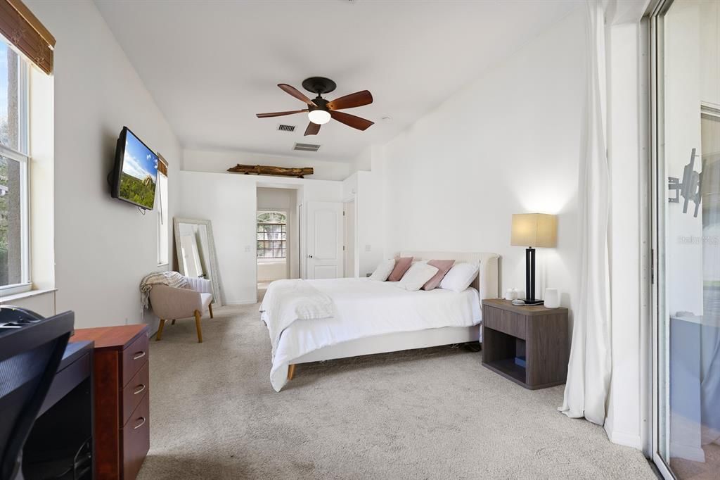 待售: $425,000 (3 贝兹, 2 浴室, 1943 平方英尺)