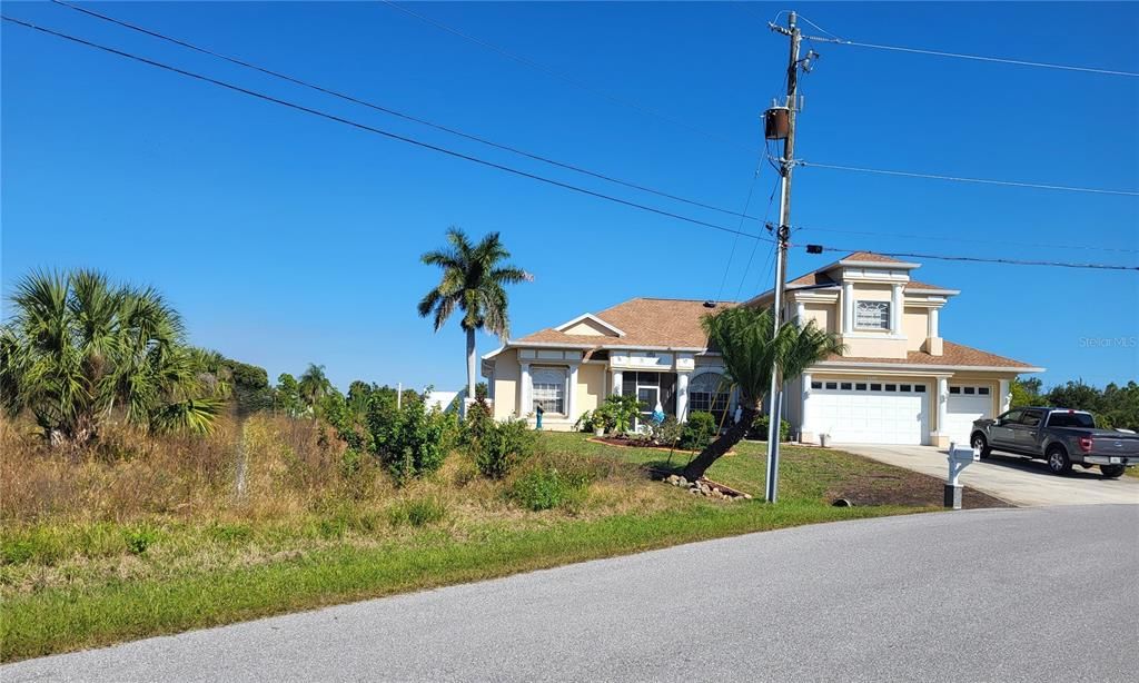 待售: $115,000 (0.24 acres)