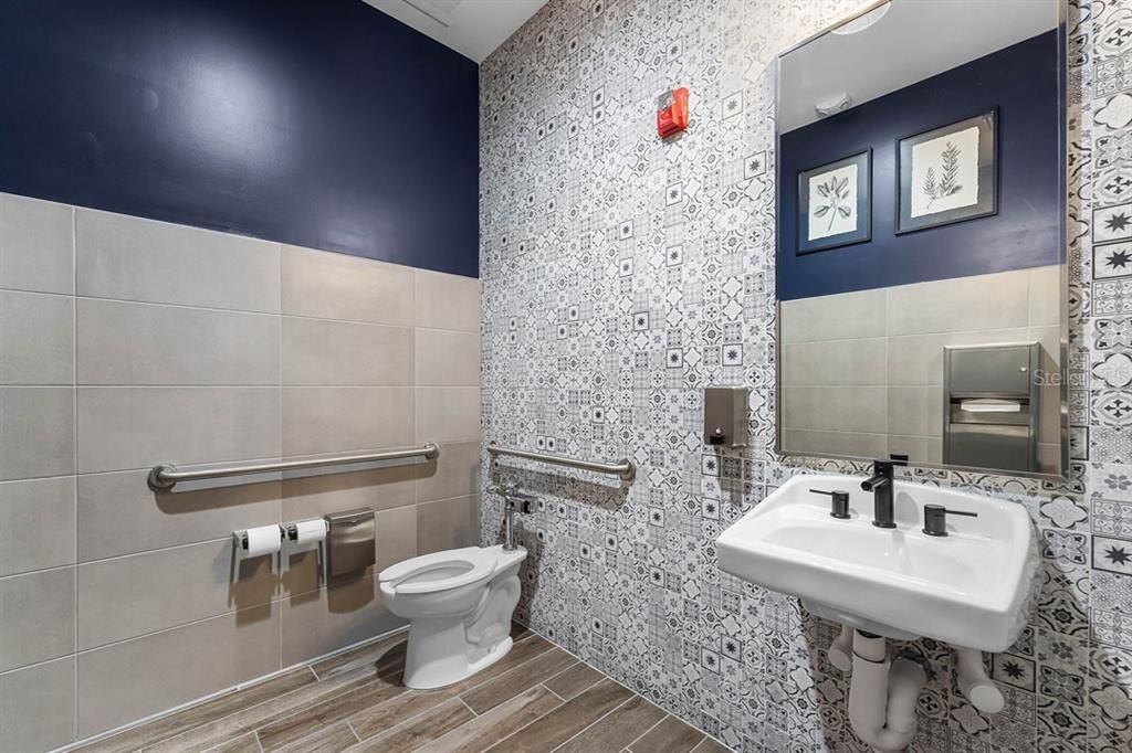 For Sale: $374,990 (3 beds, 2 baths, 1504 Square Feet)