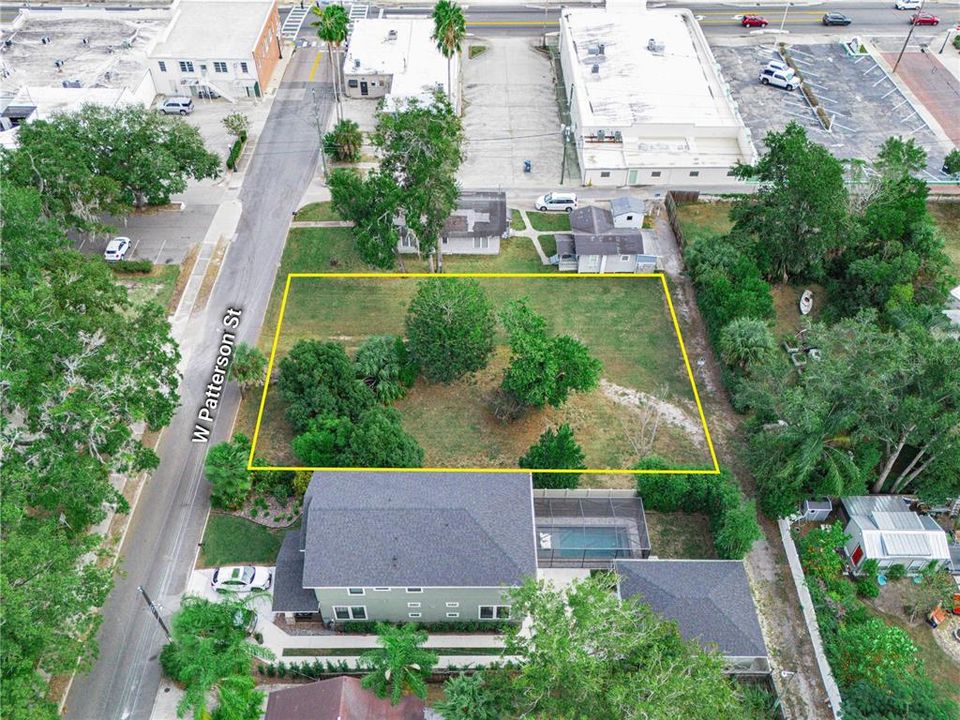 合同活跃: $195,000 (0.30 acres)