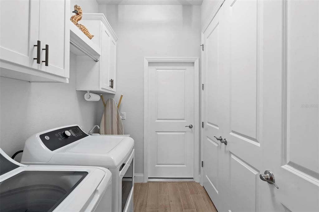 待售: $569,900 (3 贝兹, 2 浴室, 1933 平方英尺)