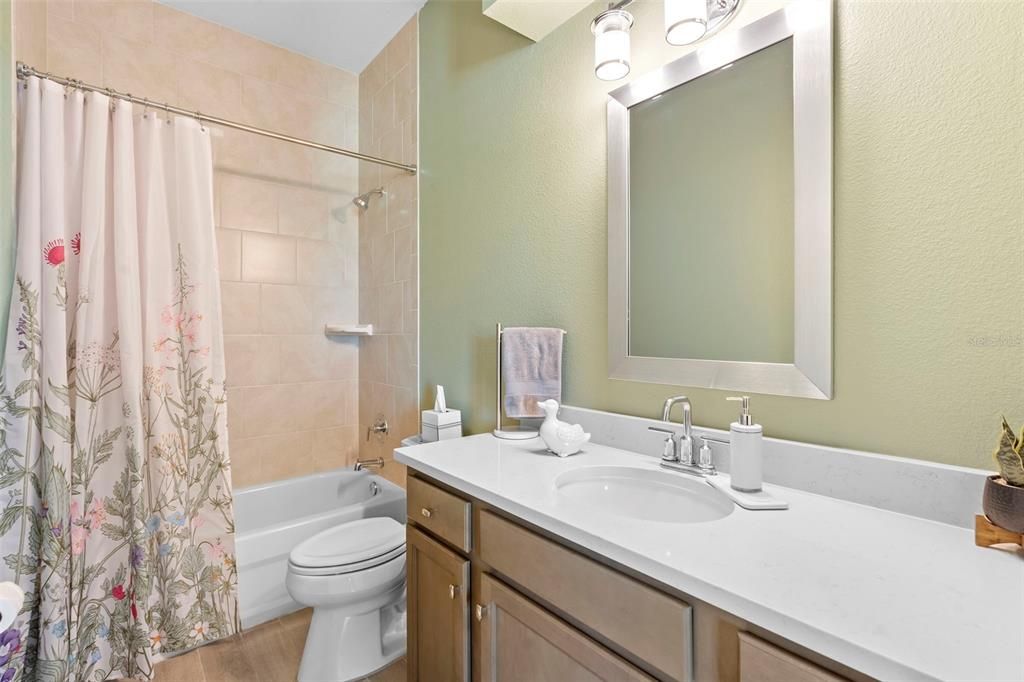 待售: $569,900 (3 贝兹, 2 浴室, 1933 平方英尺)