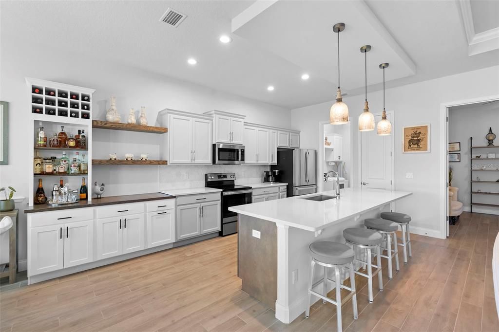 待售: $569,900 (3 贝兹, 2 浴室, 1933 平方英尺)