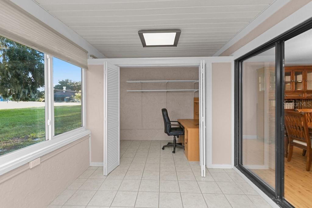 合同活跃: $279,900 (2 贝兹, 2 浴室, 1625 平方英尺)