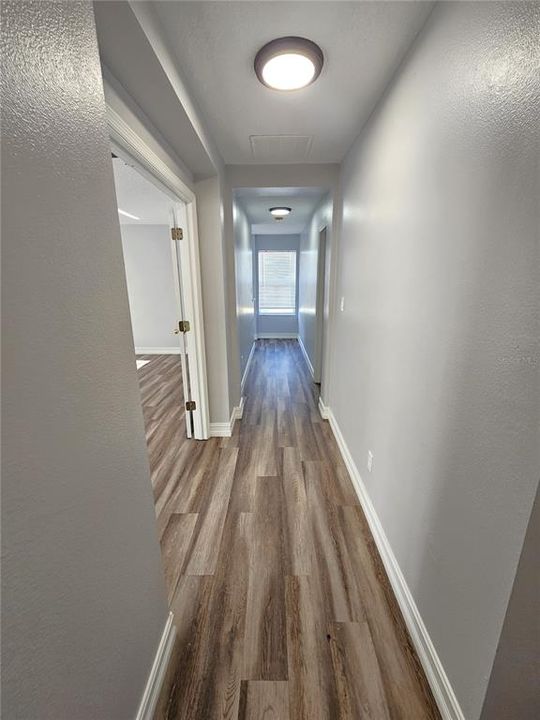 出租: $2,500 (4 贝兹, 2 浴室, 2564 平方英尺)