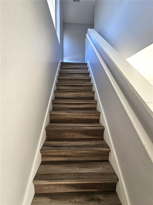 出租: $2,500 (4 贝兹, 2 浴室, 2564 平方英尺)